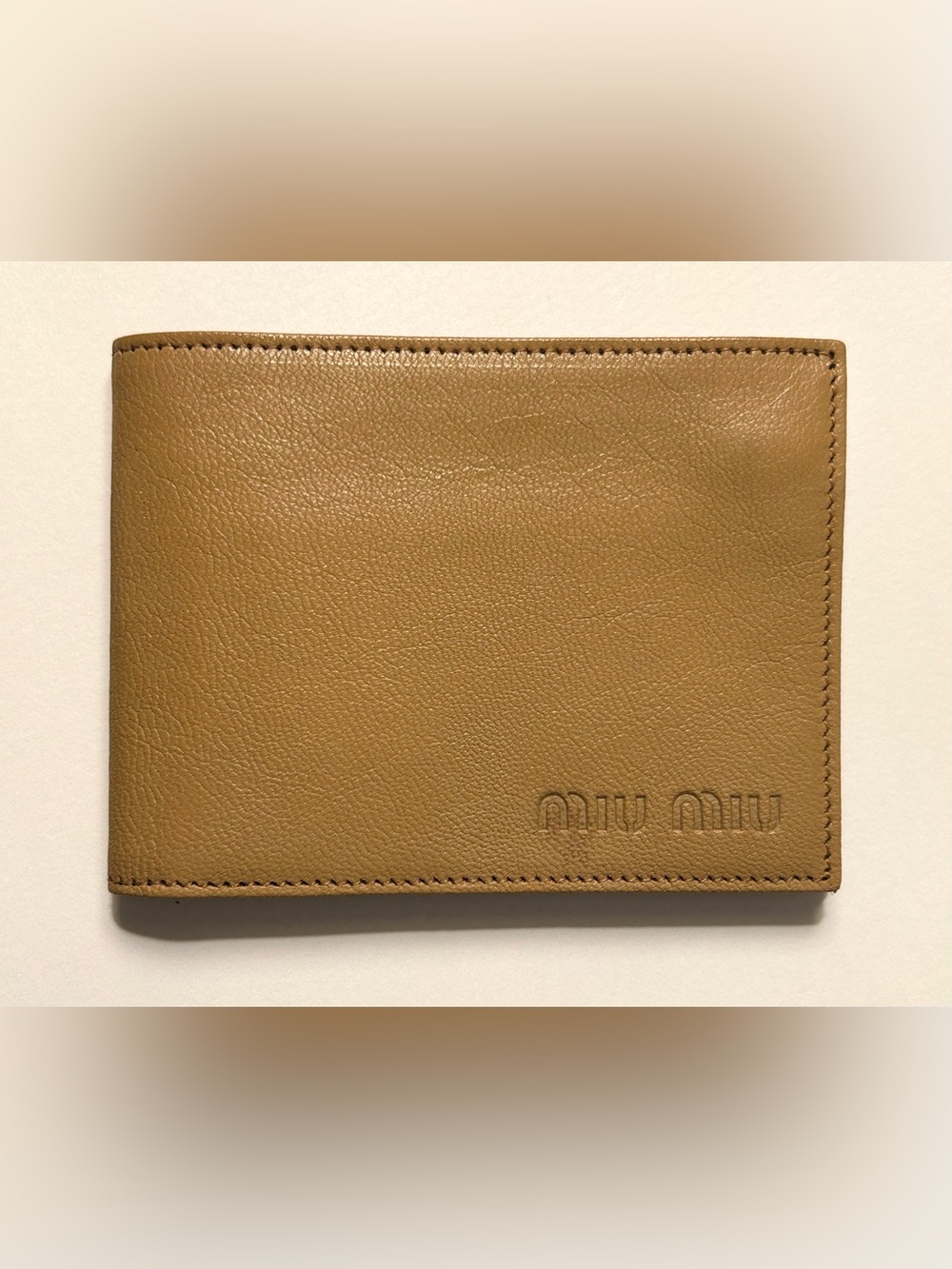 Miu Miu Portafoglio Cammello Pebbled Sheepskin Leather Tan Bifold Wallet 5M0751